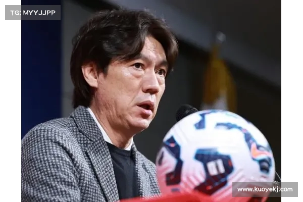 韩国国家队宣布三将因伤退出 洪明甫:出于俱乐部利益考量 韩国国家队宣布三将因伤退出 洪明甫:出于俱乐部利益考量